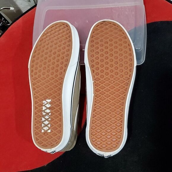 Vans Ward Low Suede Sneakers with Animal Print Sherpa Lining Size 9 - Picture 10 of 12